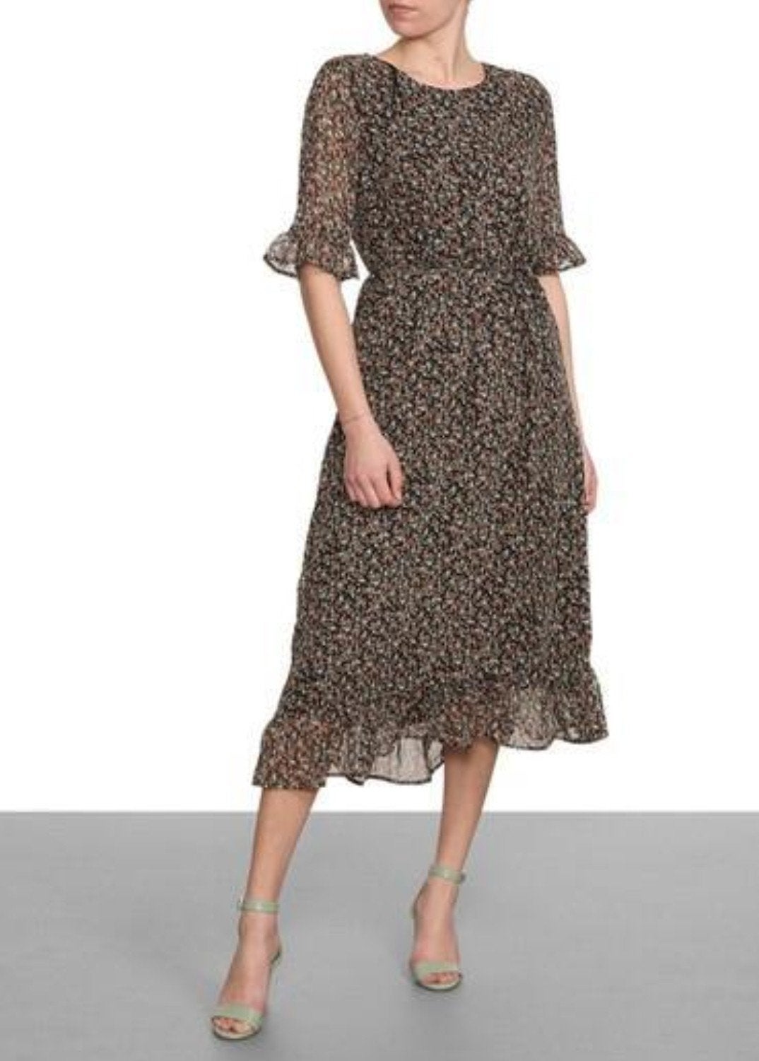 Nieuwe lange Geisha jurk met bloemen en bladerenprint maat S, Overige kleuren, Geisha, Nieuw, Ophalen of Verzenden