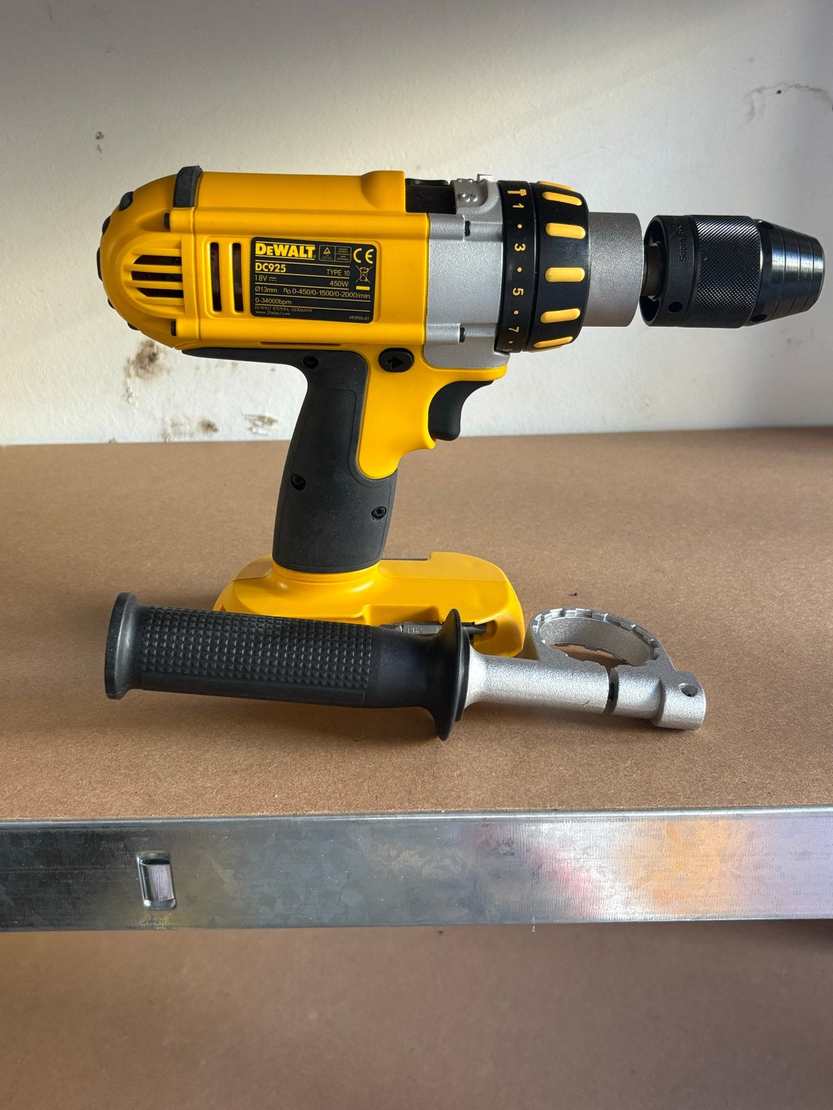 DeWalt DC925 Boor- en Schroefmachine 18V 450W, Ophalen, Gebruikt, Boor- en Schroefmachine, Klopboormechanisme