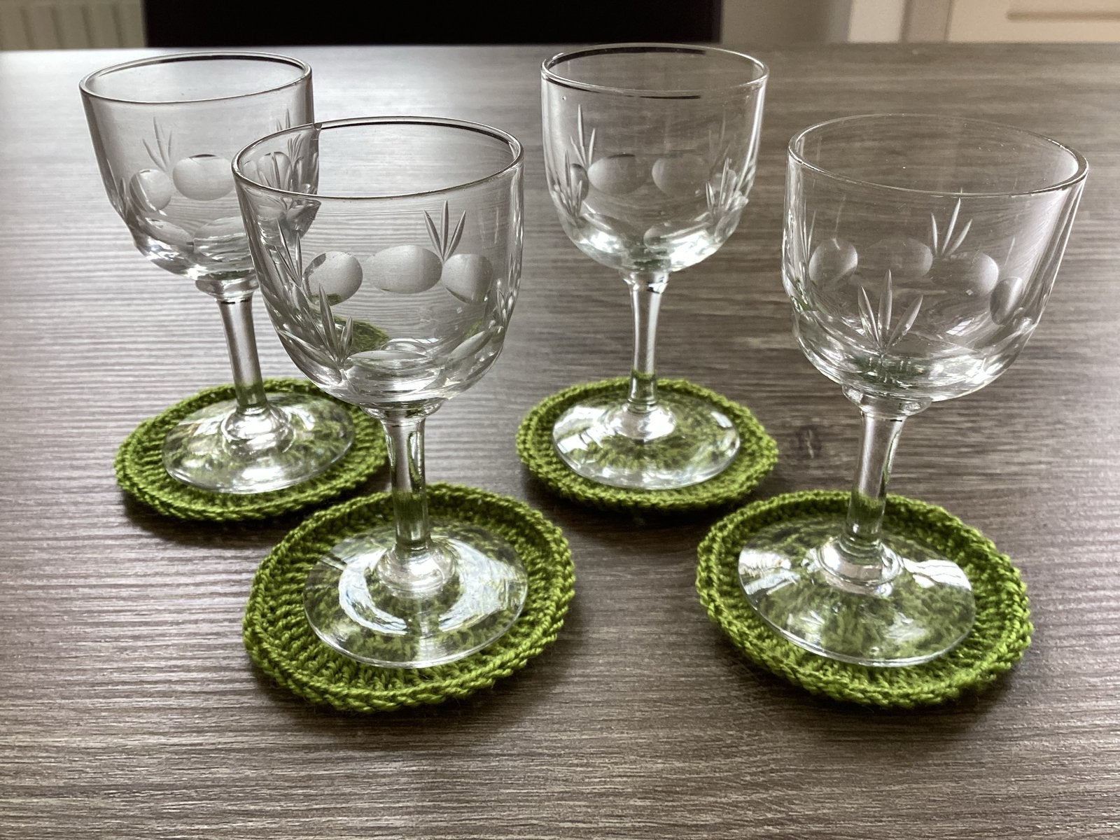 Set van 4 vintage borrel glazen  met onderzetters, Antiek en Kunst, Ophalen of Verzenden