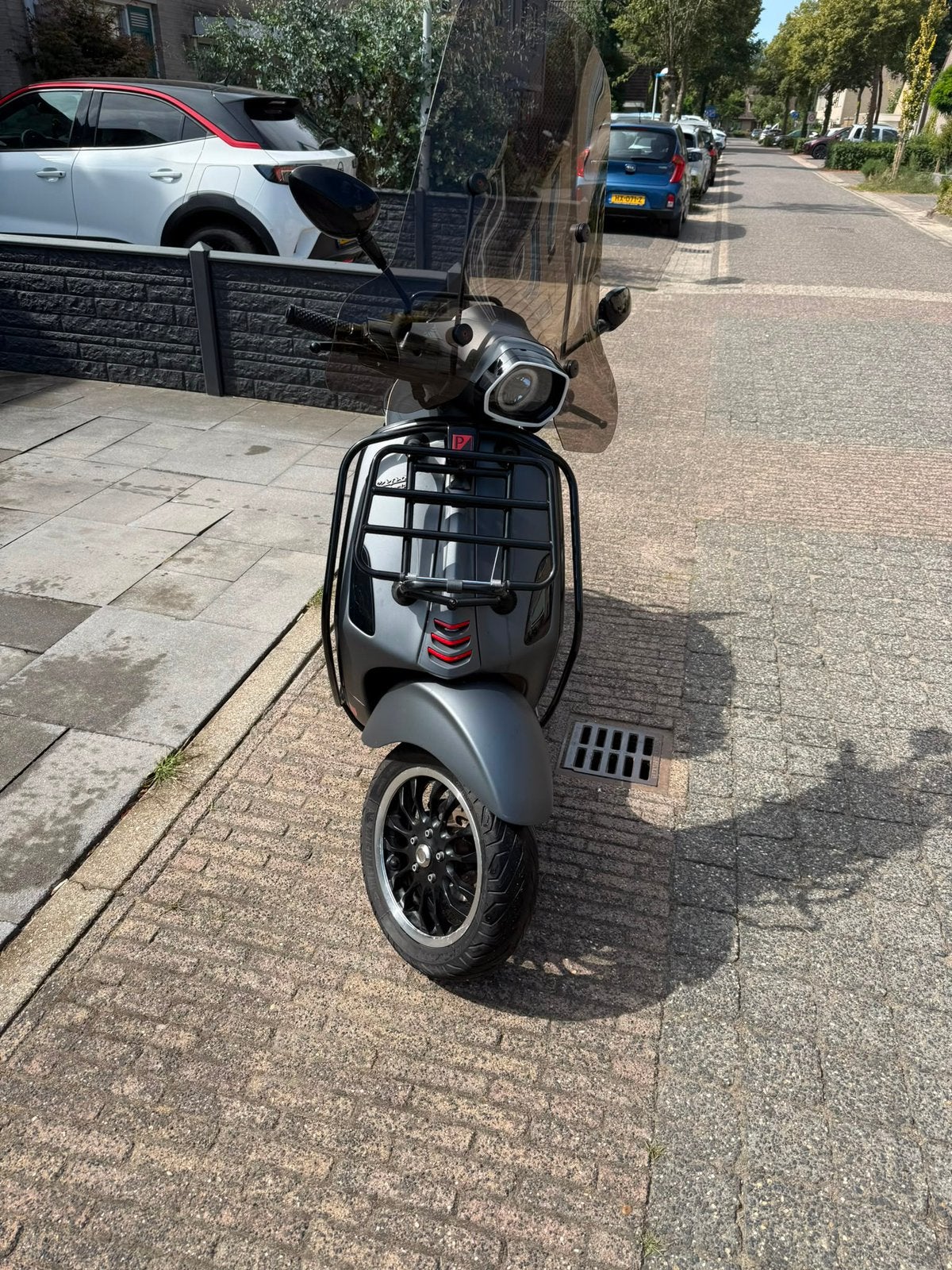 Scooter vespa sprint, Ophalen, Zo goed als nieuw, Benzine
