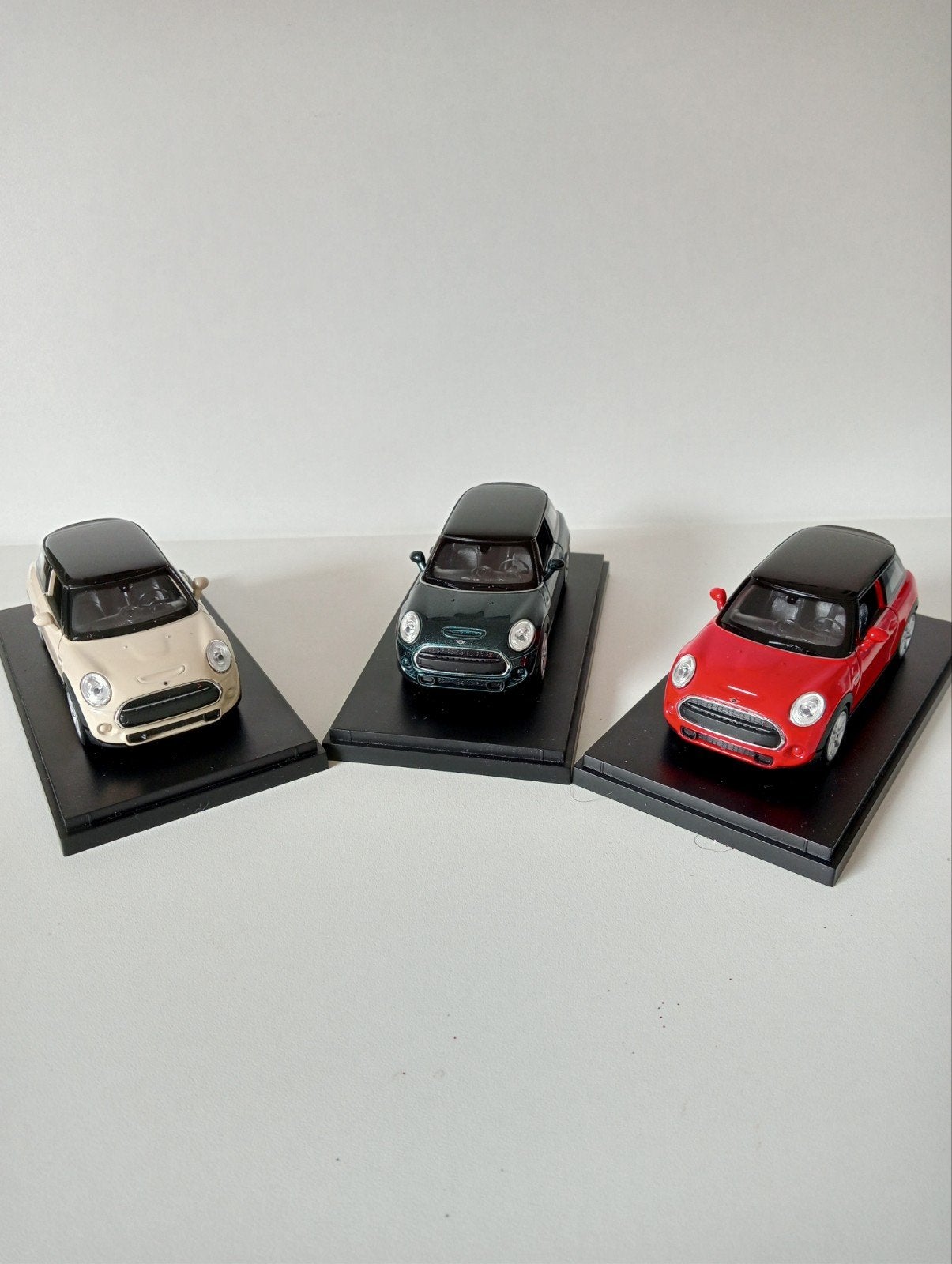 Mini Cooper S modelauto's nieuw in drie kleuren., Ophalen of Verzenden, Nieuw, Auto