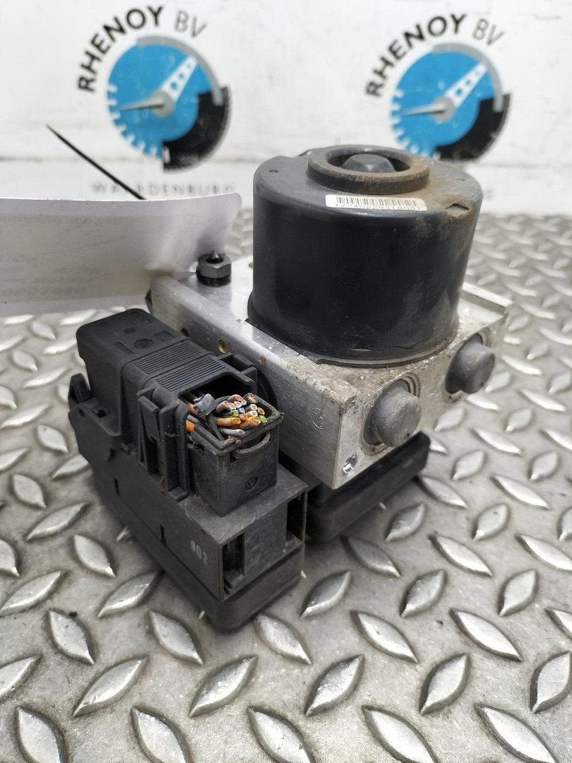 FORD FUSION 1.4-16V Champion  ABS POMP  2006, Ophalen of Verzenden, Gebruikt, Stiba lid