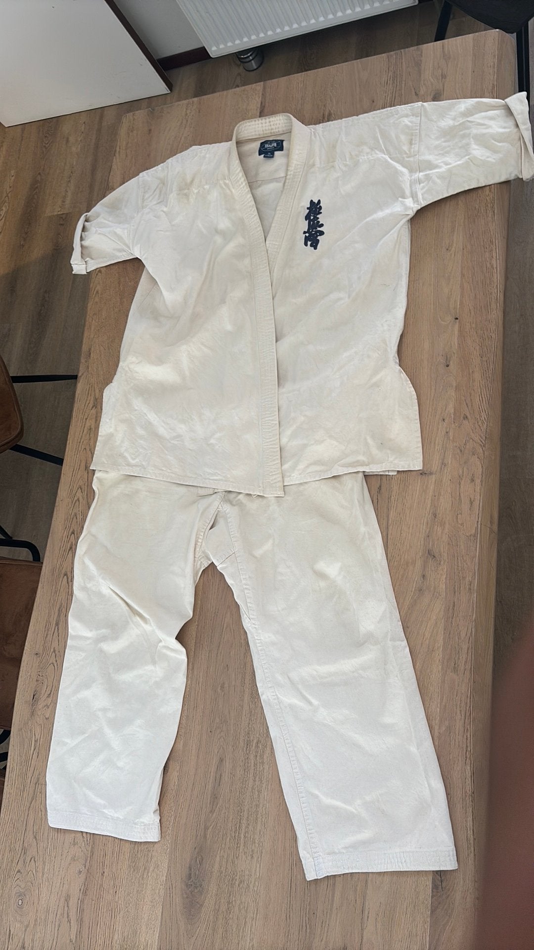 Isamu kyokushin karate pak, Ophalen of Verzenden, Zo goed als nieuw