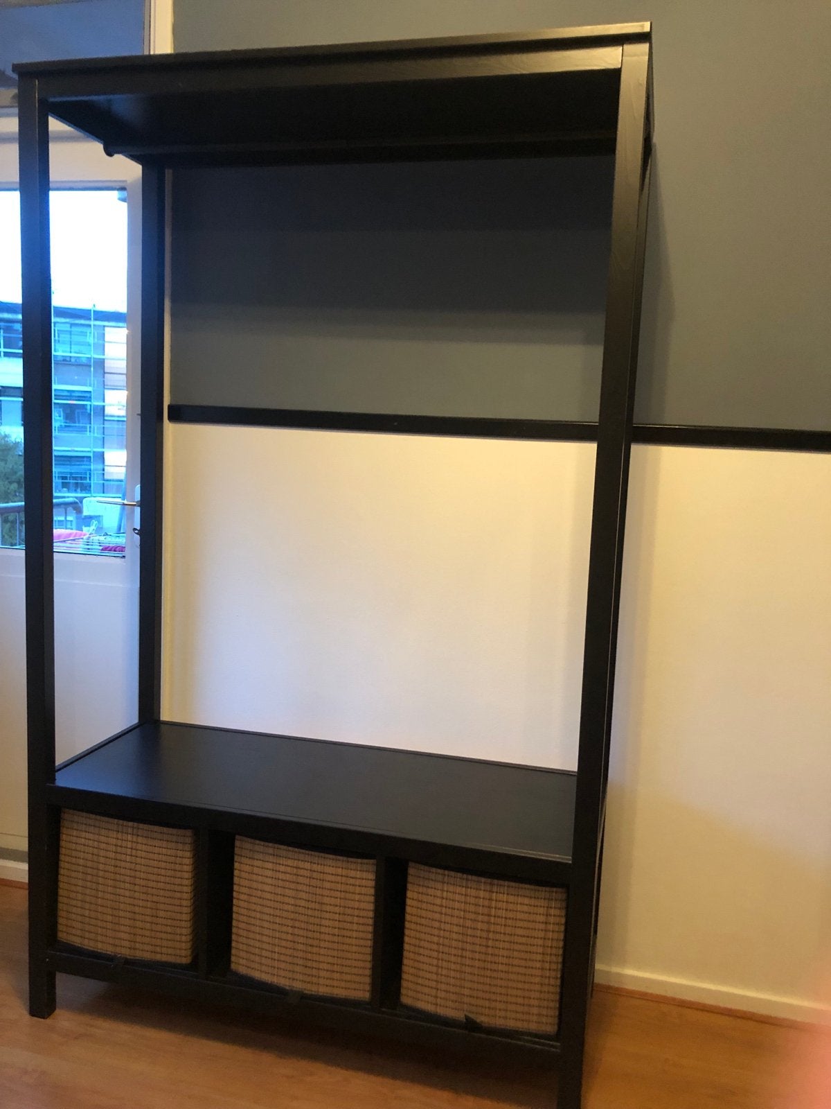 Foto 5 van IKEA HEMNES Open Kledingkast / Halkast Zwartbruin + 3 Manden