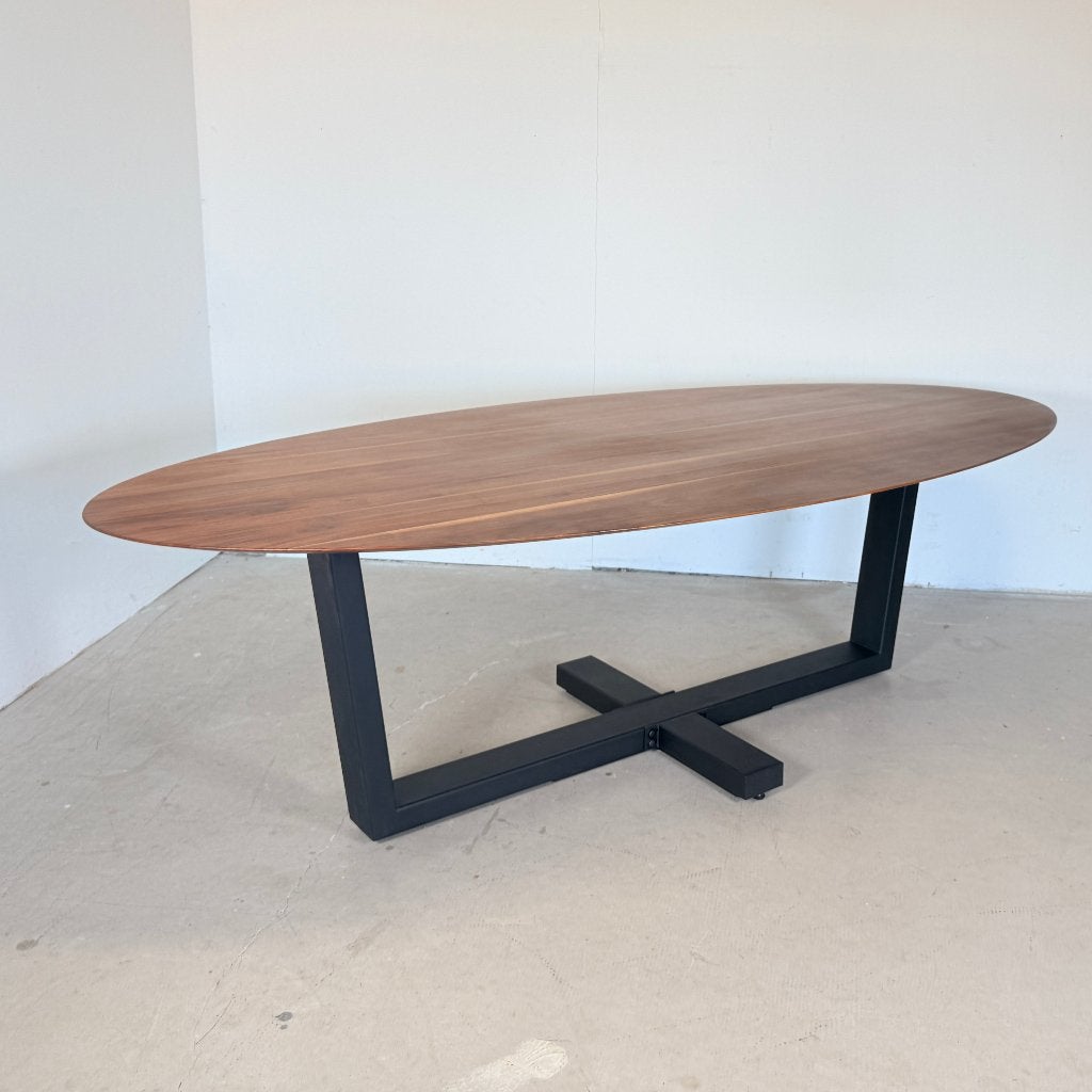 Ovale massief noten eettafel 260x120 - Bert Plantagie, Overige houtsoorten, Design, 200 cm of meer, Ophalen of Verzenden