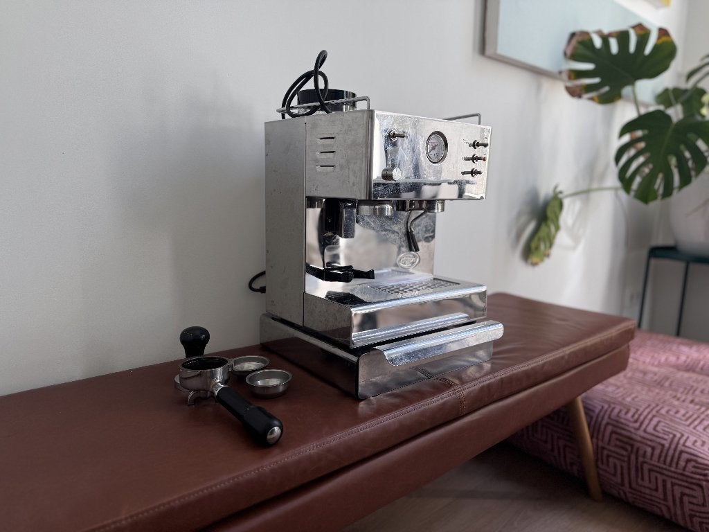 Quickmill 3035 - Ingebouwde maler en afklopbak, Witgoed en Apparatuur, Gebruikt, Espresso apparaat, Ophalen of Verzenden, Afneembaar waterreservoir