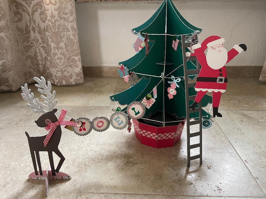 Kerstboom met Kerstman & Ladder en Rendier Karton Nieuw, Diversen, Kerst, Ophalen of Verzenden, Nieuw