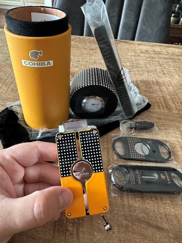 Cohiba - sigarenset (Nieuw!), Ophalen of Verzenden, Nieuw, Tabaksdoos of Verpakking