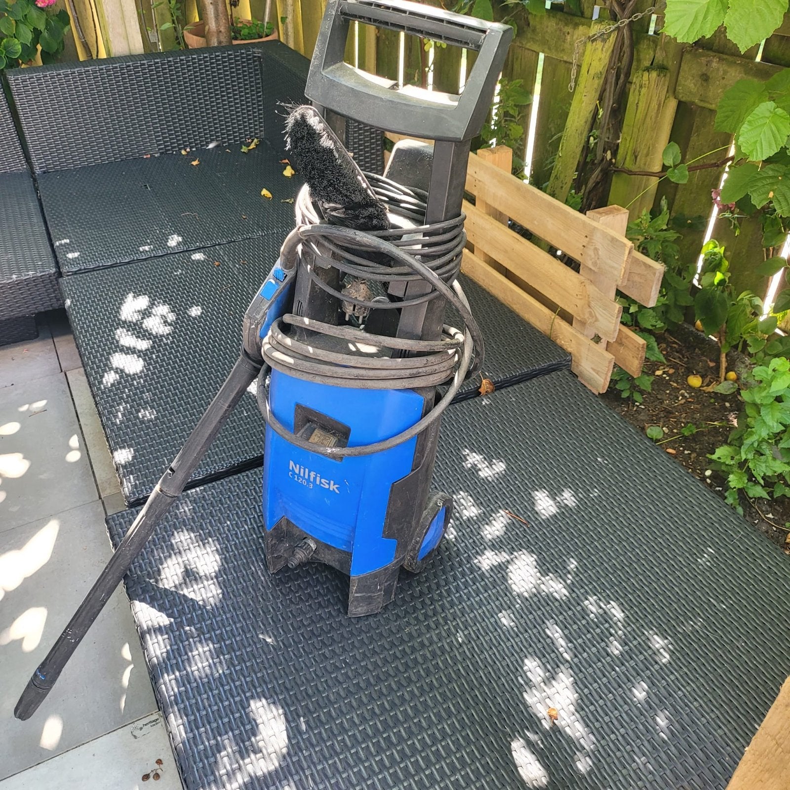 Nilfisk Nat- en Droogzuiger C 120.3 - Krachtige Reiniging, Ophalen, Gebruikt, Waterstofzuiger, Minder dan 1200 watt