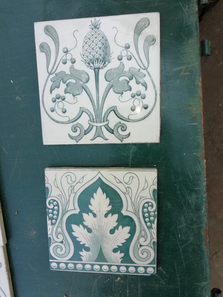 19 jugendstil wandtegels 15x15cm sierlijke groene kaardebol, Ophalen