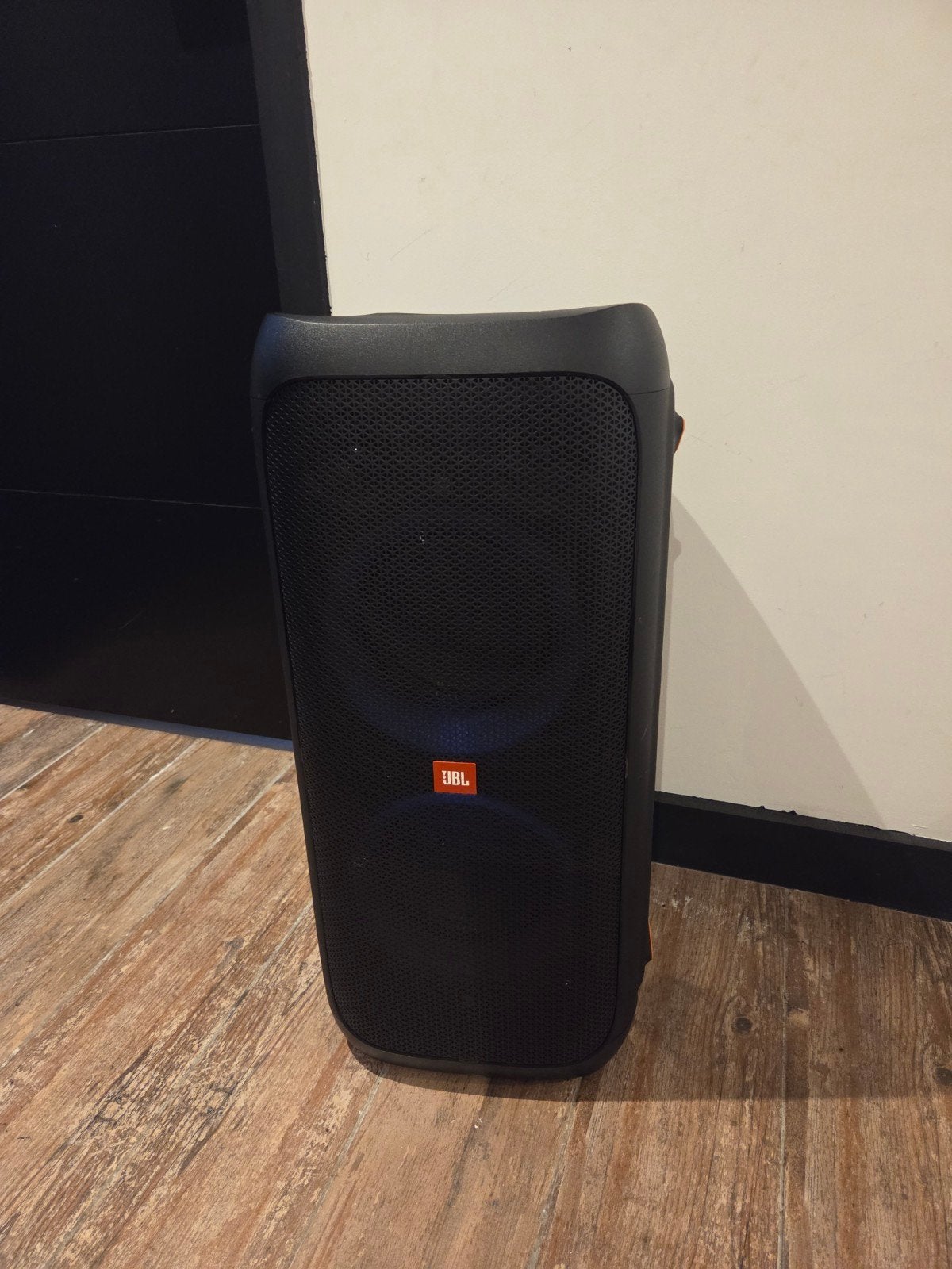 JBL PartyBox 310 - Krachtige Party Speaker met Lichteffecten, Audio, Tv en Foto, Luidsprekers, JBL, Party speaker, Zo goed als nieuw
