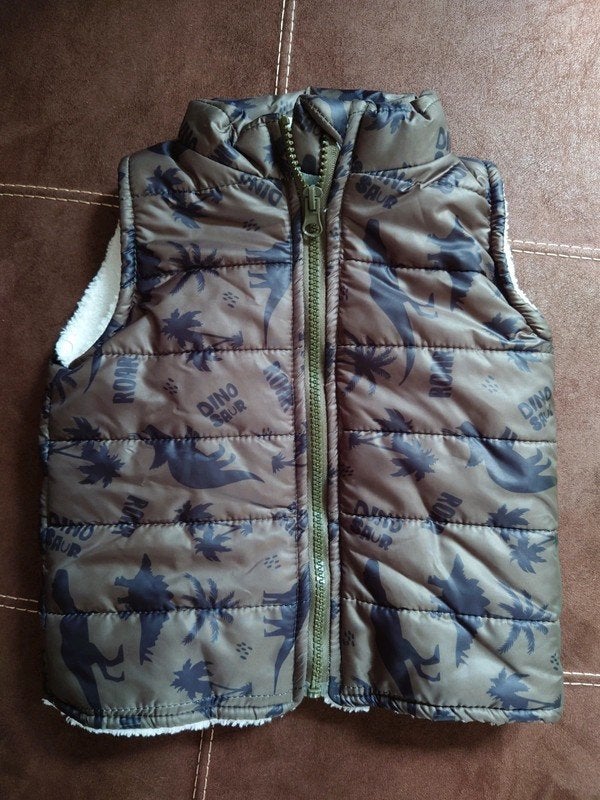 Nieuwe bodywarmer, 12-18 maanden, Kinderen en Baby's, Ophalen of Verzenden, Nieuw, Jongetje, Jasje