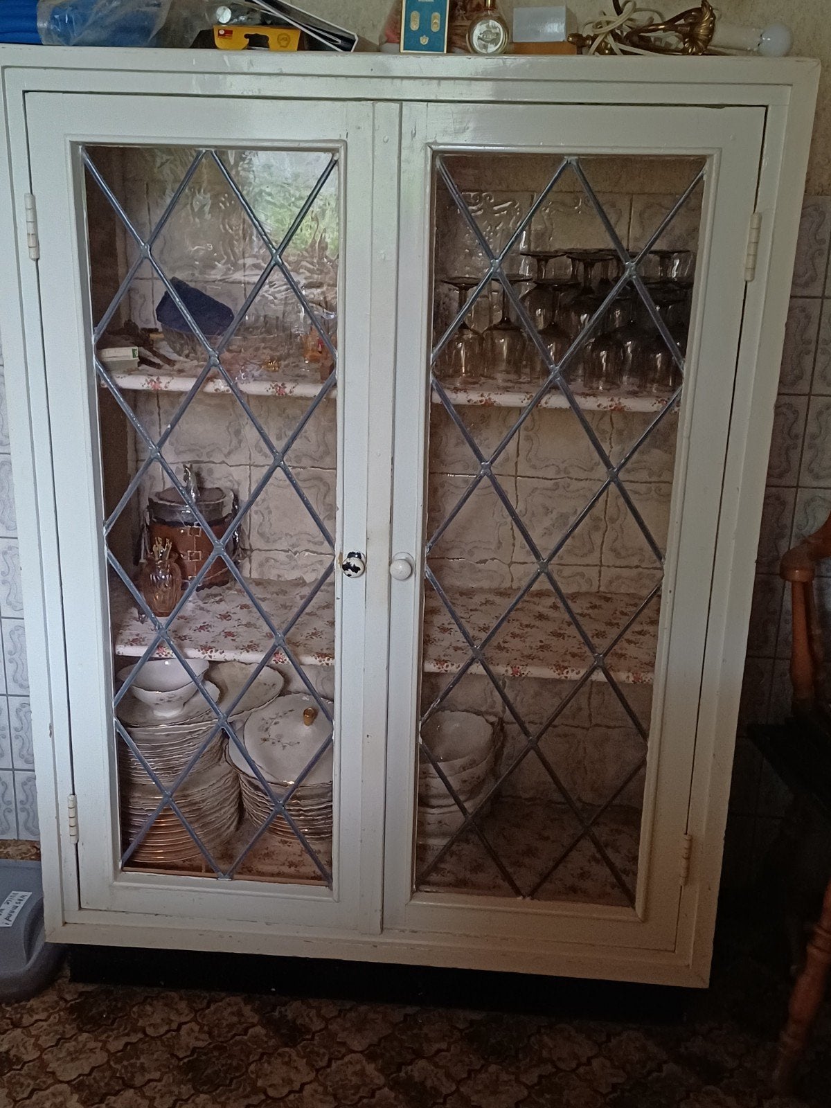 Super mooie witte glas in lood kast. Jaren 60!!!!, Ophalen, 100 tot 150 cm, 25 tot 50 cm, Glas