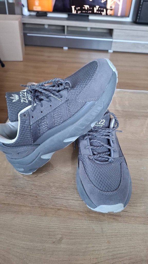 Adidas sneakers (nieuw), Nieuw, Ophalen of Verzenden, Sneakers of Gympen, Adidas