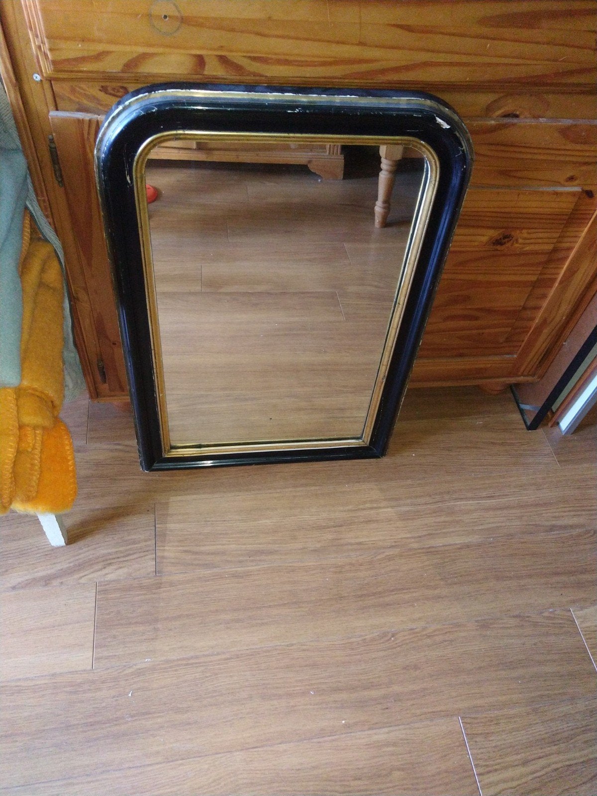 Antieke spiegel met zwarte en gouden lijst, Ophalen, Rechthoekig, Minder dan 50 cm, Minder dan 100 cm