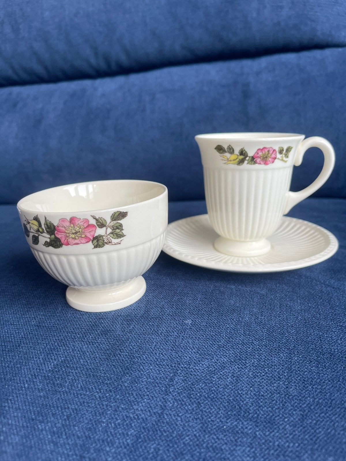Wedgwood Briar Rose koffiekop met schotel,suikerkom op voet, Ophalen of Verzenden