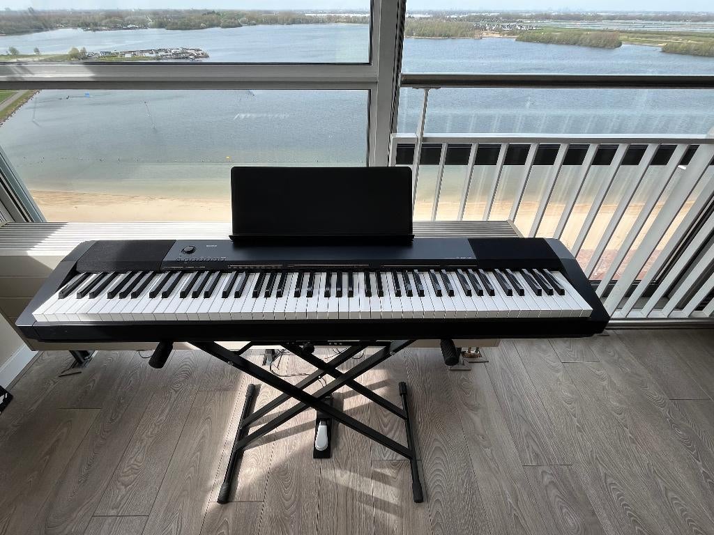 Piano Casio CDP 130 Zwart, Ophalen, Zo goed als nieuw, 88 toetsen, Casio