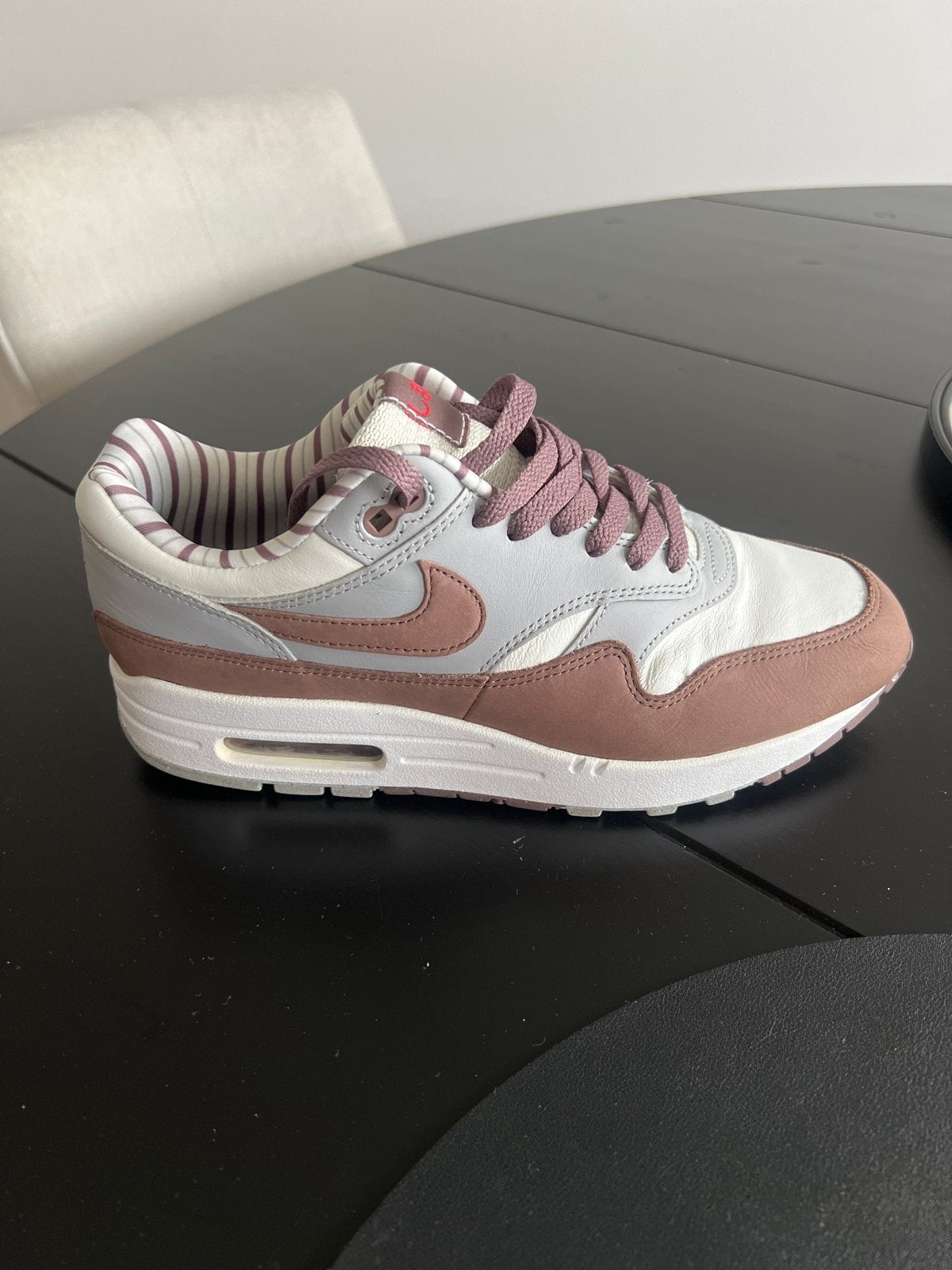 Nike Air Max 1 -  Shima Shima - Maat 41, Ophalen of Verzenden, Zo goed als nieuw, Bruin, Sneakers of Gympen
