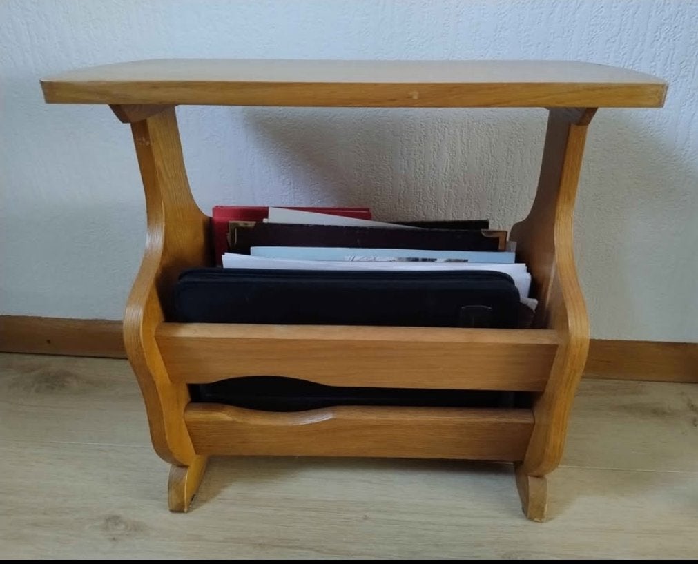 Krantenbak / lectuurbak houten, Krantenbak, Ophalen, Zo goed als nieuw, Hout