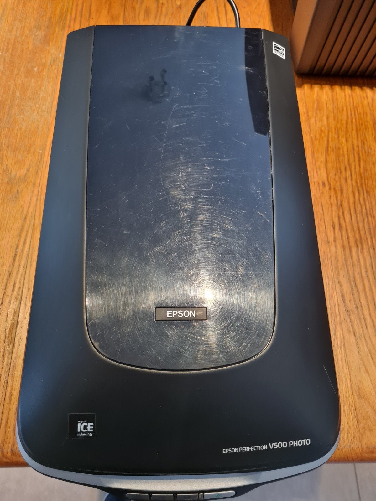 Epson V500 Photoscaner - Hoge Kwaliteit fotoscanner, Ophalen of Verzenden, Zo goed als nieuw, Fotoscanner, Epson
