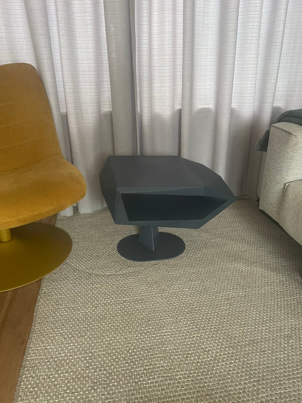 Zuiver North Space Blue bijzettafel, Huis en Inrichting, Tafels | Bijzettafels, Ophalen, Minder dan 55 cm, Gebruikt, Rond