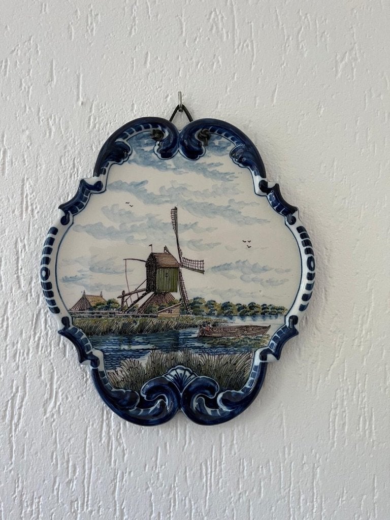 Makkumer aardewerk muurversiering, Ophalen