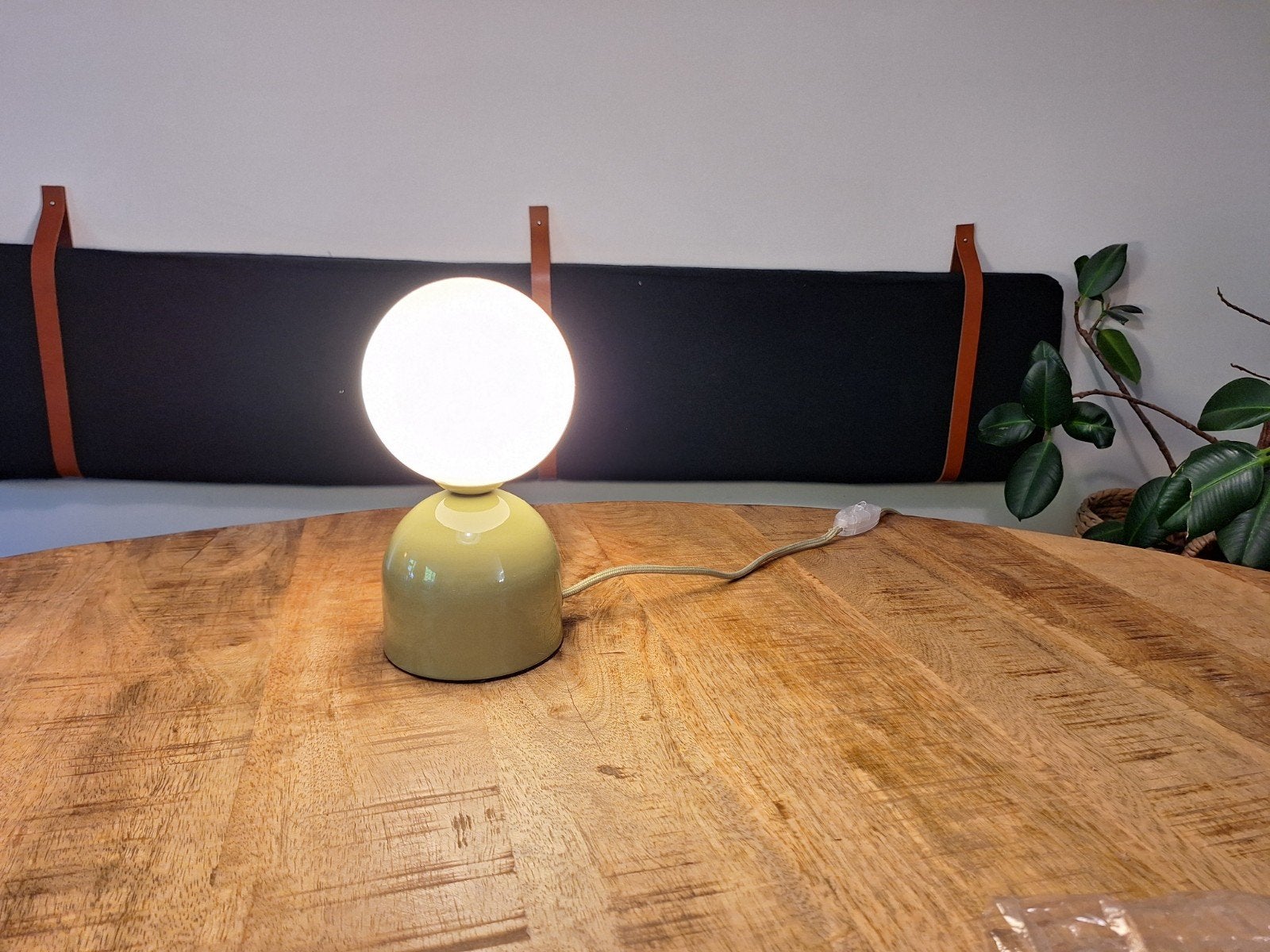 Tafellamp groen Karwei, Ophalen, Groen, 28 cm, Zo goed als nieuw