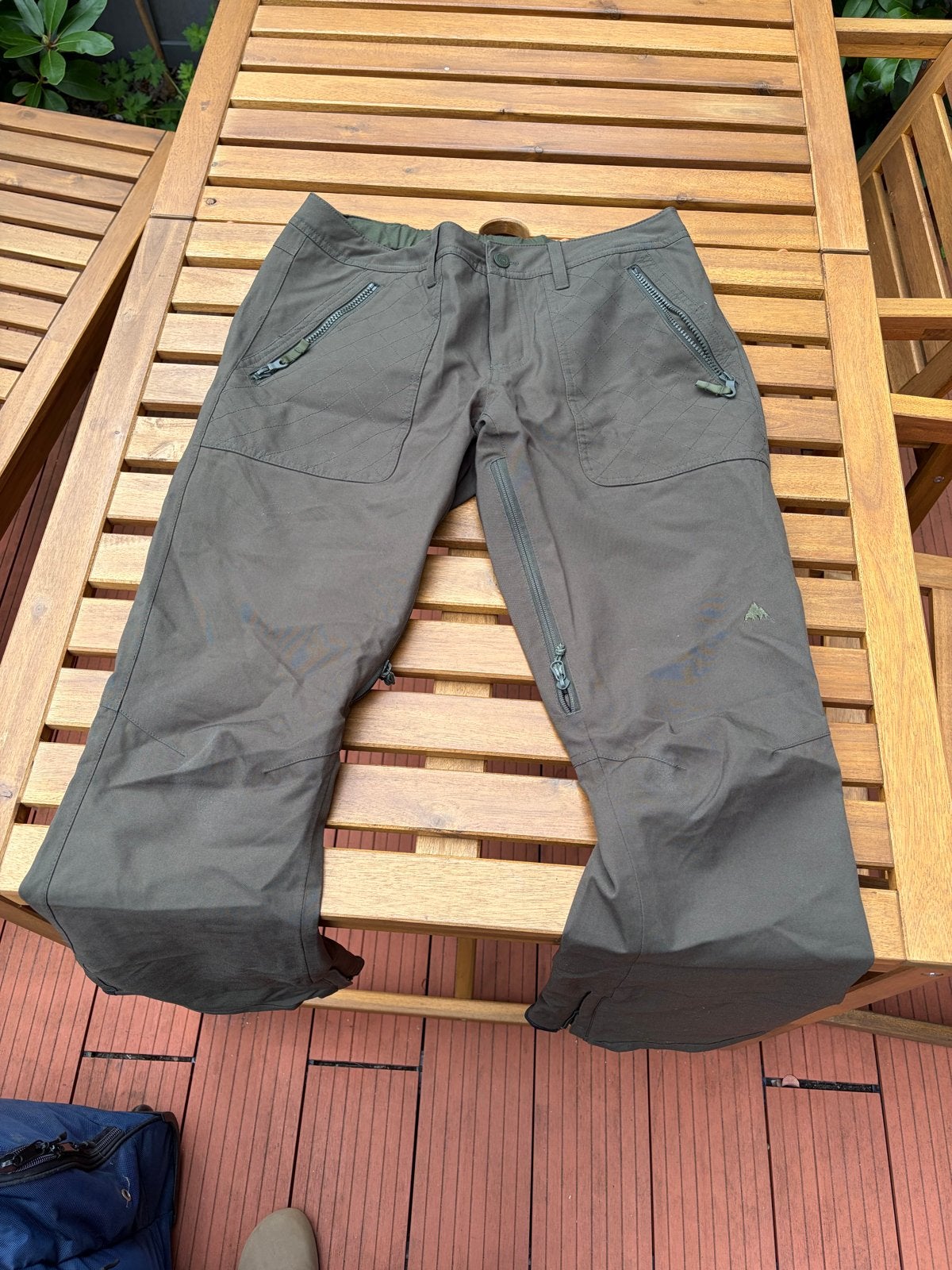 Burton Living Lining Skibroek Maat M, Kleding | Dames, Wintersportkleding, Ophalen, Zo goed als nieuw, Maat 38/40 (M), Broek