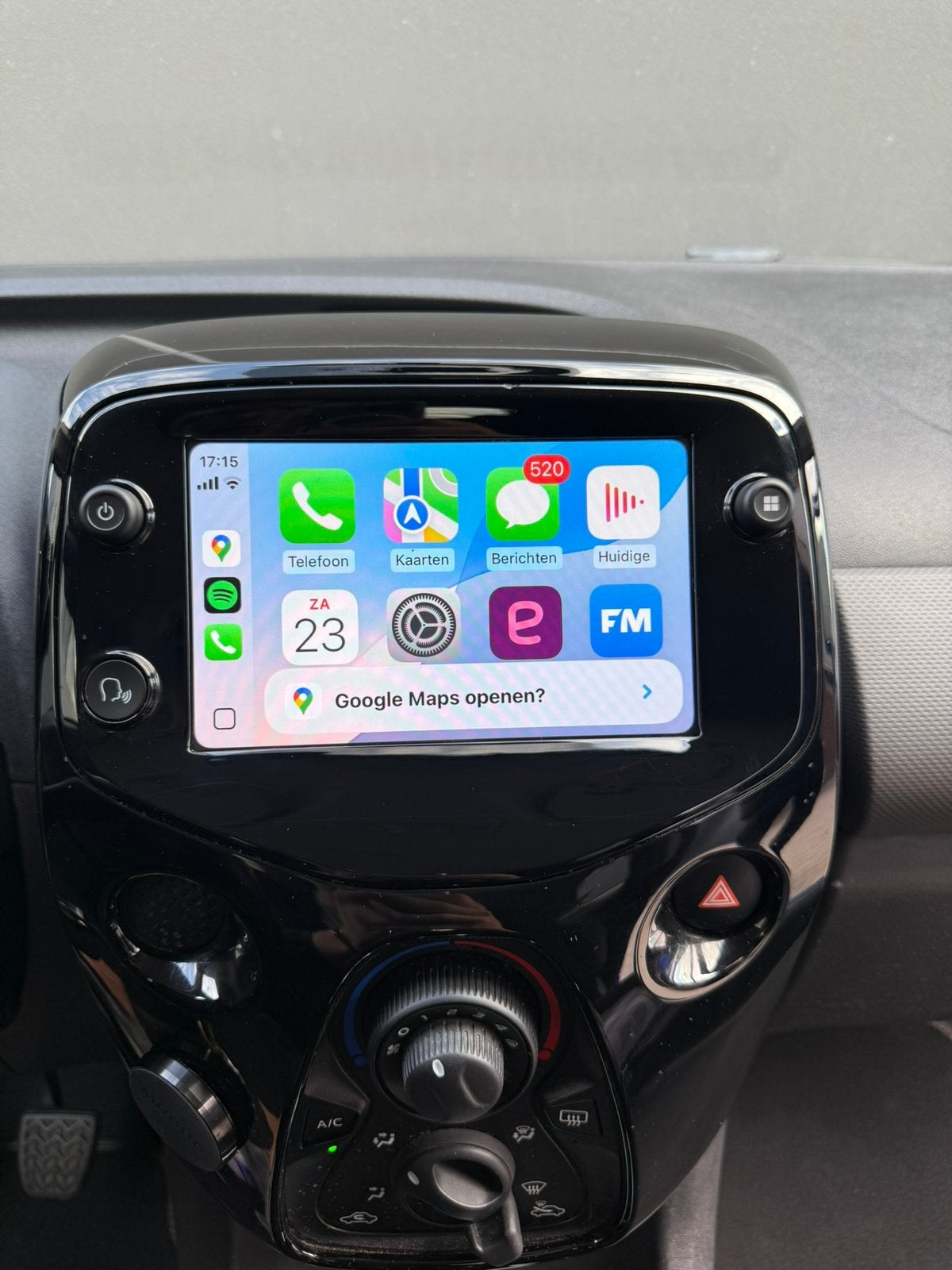 ORIGINELE RADIO CARPLAY PEUGEOT 108 -TOYOTA AYGO-CITROEN C1, Ophalen of Verzenden, Zo goed als nieuw