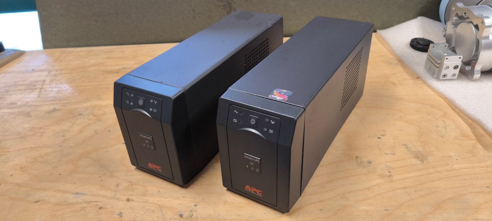 UPS APC SC 420   SC 620    NIEUWE ACCU, Computers en Software, Noodvoedingen (UPS), Ophalen of Verzenden, Refurbished