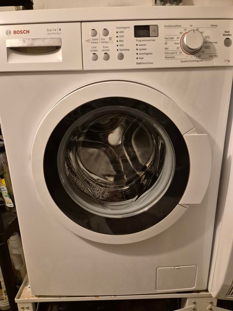 Bosch Serie 6 VarioPerfect Wasmachine, Ophalen, Zo goed als nieuw, Voorlader, 85 tot 90 cm