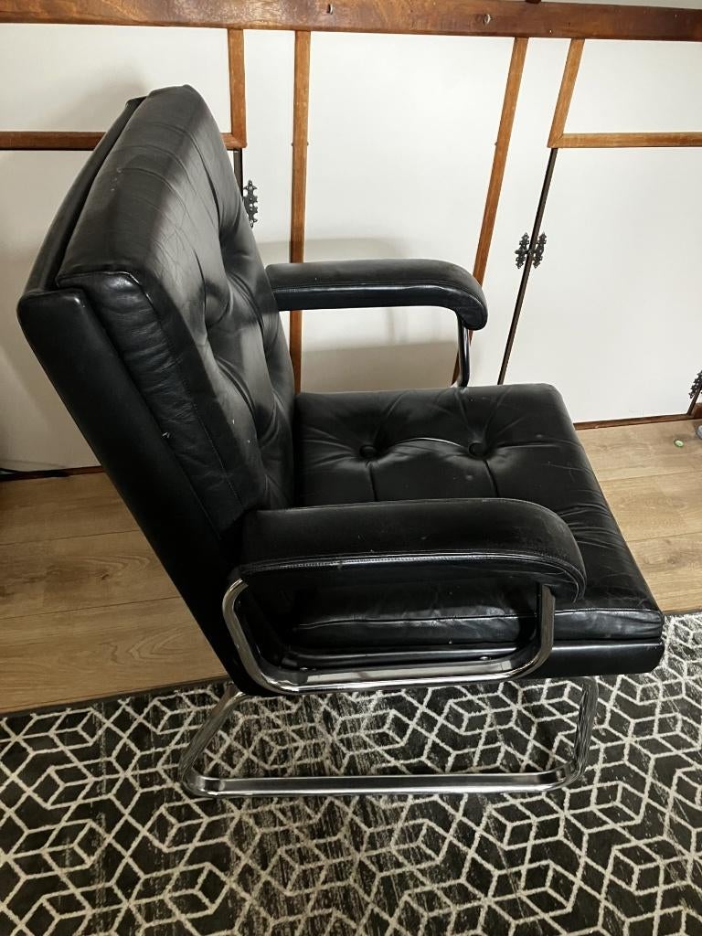 Vintage Lederen "armchair" uniek exemplaar, Huis en Inrichting, Fauteuils, Ophalen, Retro / vintage, Gebruikt, 75 tot 100 cm