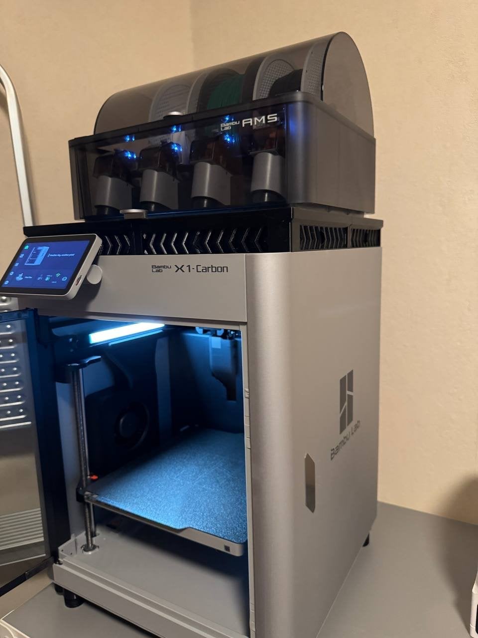Bambu Lab X1 Carbon Combo + AMS + eSUN dryer | 292 uur, Computers en Software, 3D Printers, Ophalen, Ingebouwde Wi-Fi, Zo goed als nieuw