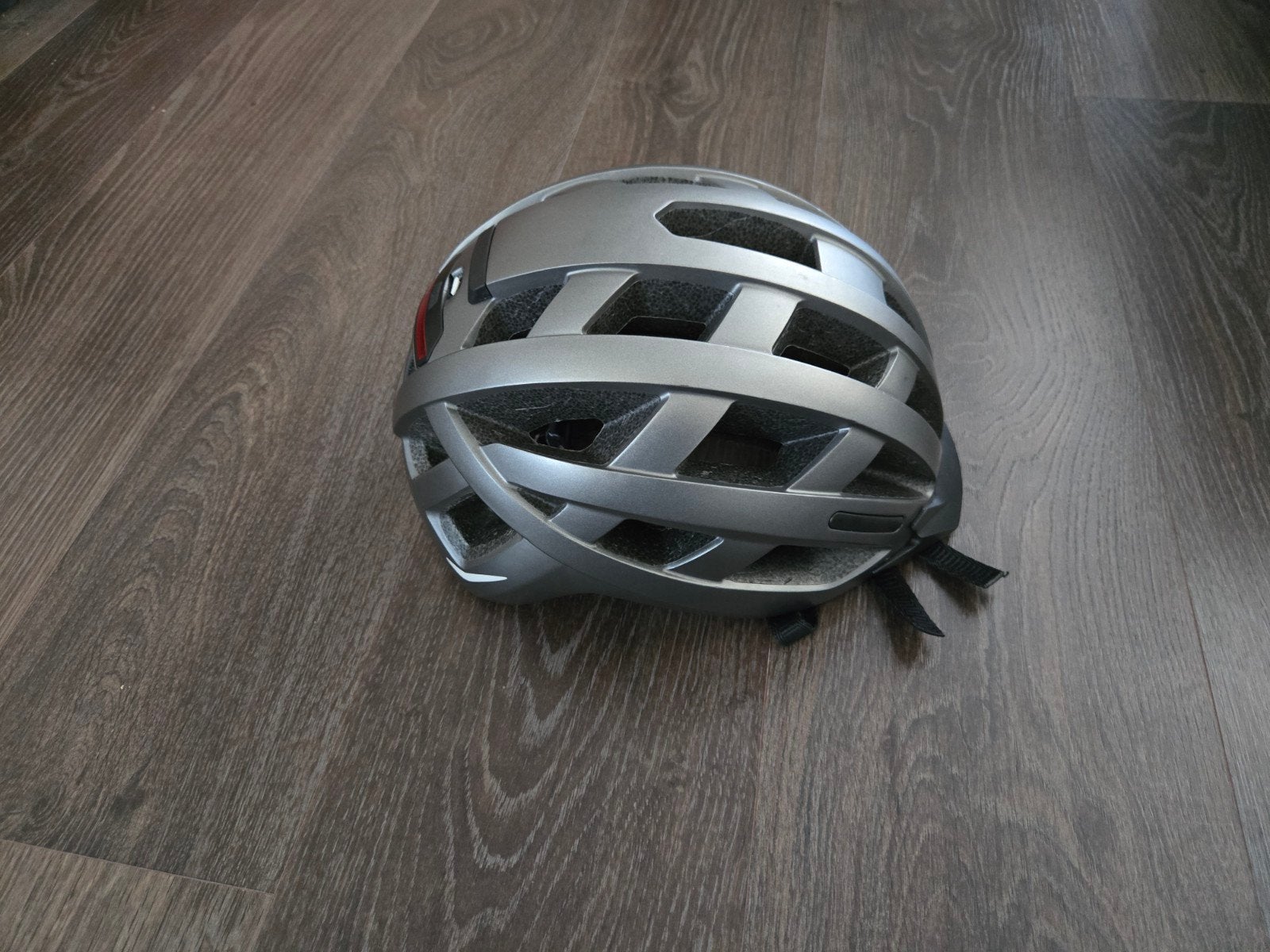 Fiets Helm Antraciet Zwart zo goed als nieuw!, Ophalen, Zo goed als nieuw, Heer of Dame