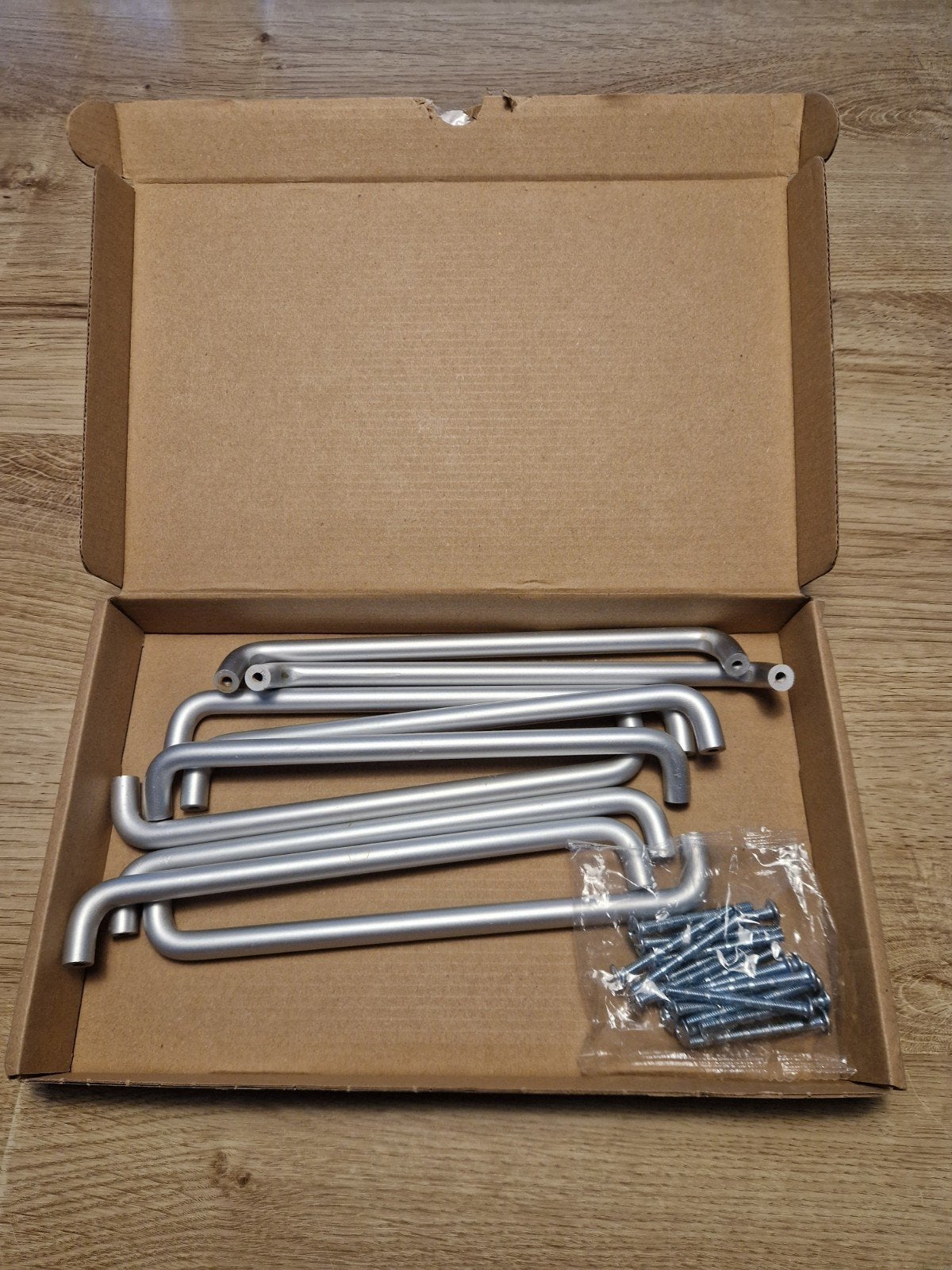 Handgrepen Zilver keukenkastjes 9X, Ophalen of Verzenden, Zo goed als nieuw, Rvs, Overige typen