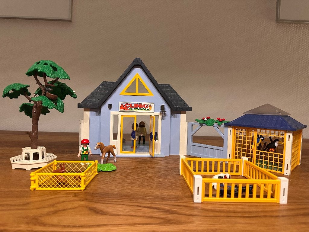 Playmobil dierenkliniek 4343 en een caviahok, Kinderen en Baby's, Speelgoed | Playmobil, Ophalen of Verzenden, Zo goed als nieuw