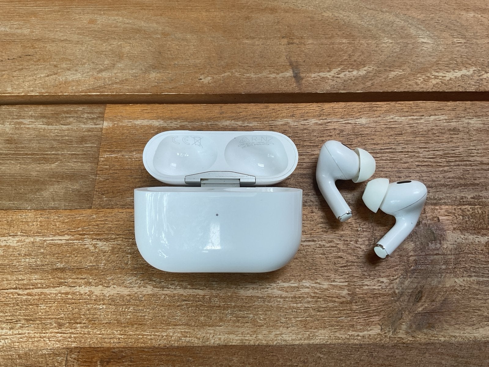 Apple AirPods Pro (2e generatie) met oplaadcase, Audio, Tv en Foto, Koptelefoons, Gebruikt, In-ear, Apple, Wit, Bluetooth, Ophalen