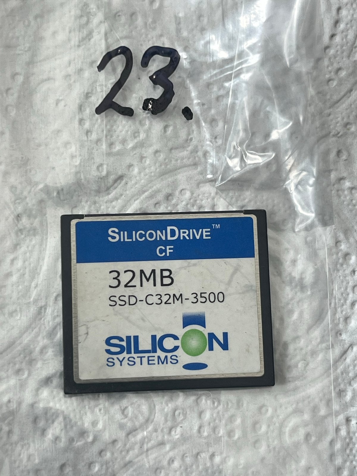 #23 - SiliconDrive CF 32MB Compact Flash Geheugenkaart, Verzenden, Minder dan 2 GB, Zo goed als nieuw, Fotocamera