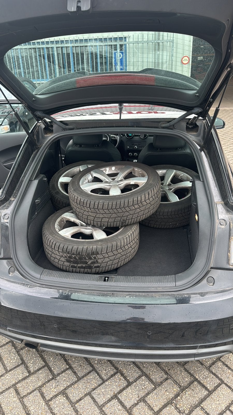 4x Winterwiel Audi A1 | Continental | 195/50 R16 | 5x100, Ophalen, 16 inch, Banden en Velgen, Winterbanden