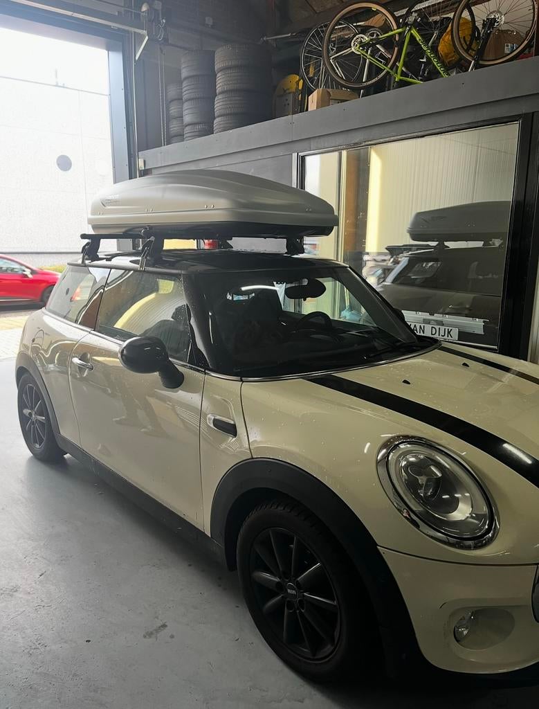 Dakkoffer met dakdragers (R55/R56) - ook voor MINI, Auto diversen, Dakkoffers, Ophalen, Zo goed als nieuw