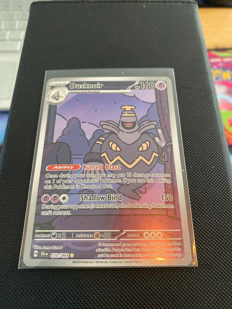 Dusknoir Pokémon Kaart 070/064 - Nieuwstaat, Ophalen of Verzenden, Zo goed als nieuw, Losse kaart