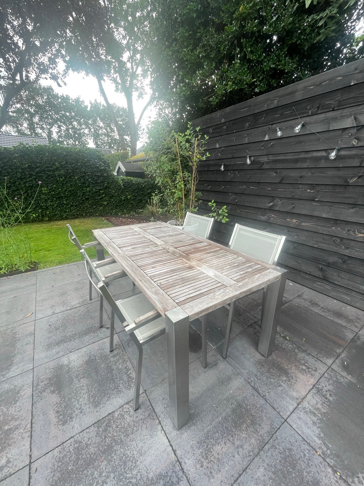 Tuinset: Teakhouten tafel met RVS onderstel en stoelen, Ophalen, Gebruikt, Rechthoekig, Teakhout