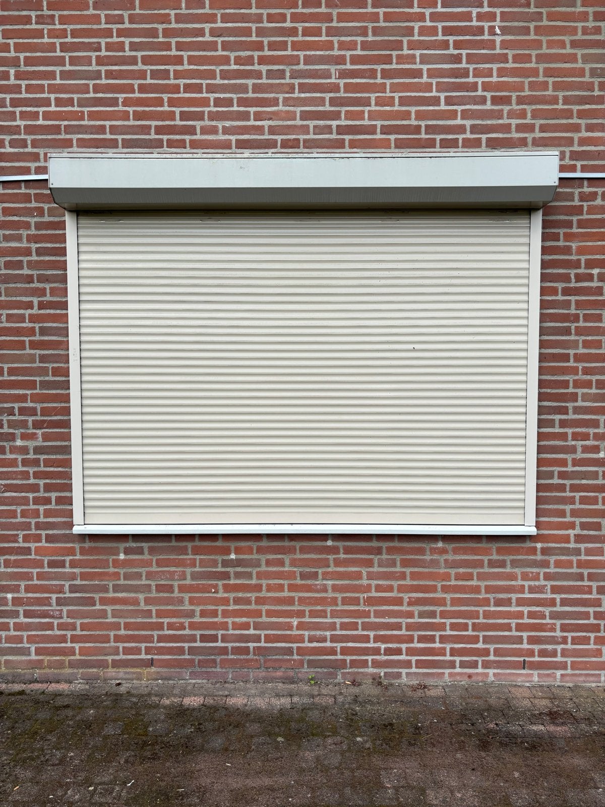 Elektrische Rolluik voor raam - Crème/Beige - Gebruikt, Doe-het-zelf en Verbouw, Rolluiken, Ophalen, Gebruikt, 100 tot 150 cm