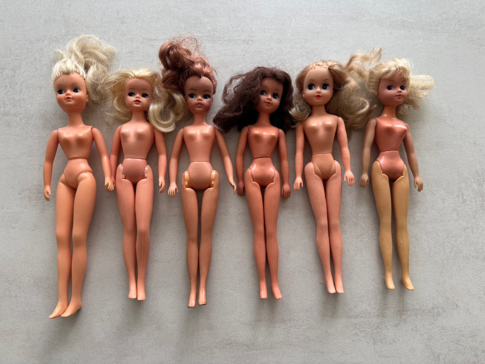 Sindy en Fleur poppen voor onderdelen of opknappen, Ophalen of Verzenden, Gebruikt, Fashion Doll