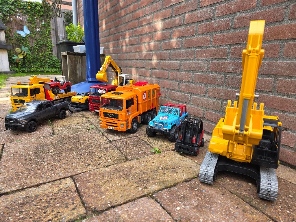 Grote partij / set Bruder speelgoedauto's,, Ophalen, Gebruikt