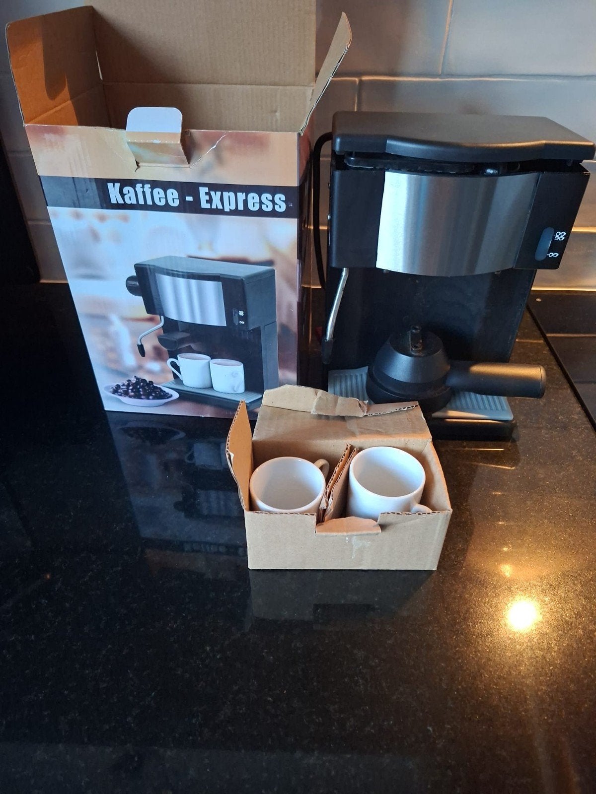 Kaffee-Express CM-401 espressomachine - Werkt goed!, Afneembaar waterreservoir, Gebruikt, Koffiemachine, Gemalen koffie