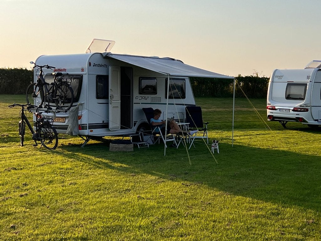 Dethleffs c'joy 410 QL 2017 Mover+Luifel+Satellietschotel, Standaardzit, Schokbreker, Particulier, Tot en met 4