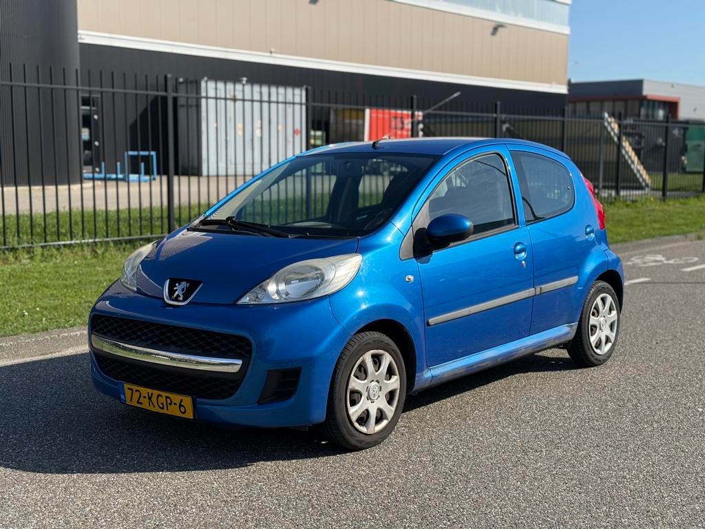 Peugeot 107 1.0 12V 5DR 2009 Blauw Airco, Elek ramen, Toeren, Voorwielaandrijving, Elektrische ramen, Stof, Zwart