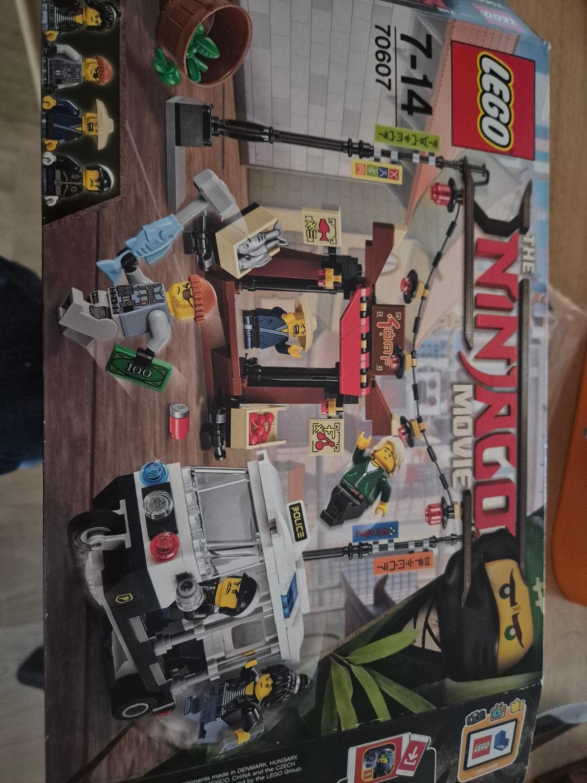 Lego Ninjago Movie 70607 compleet met 5 minifigur, Gebruikt, Lego, Ophalen of Verzenden, Compleet