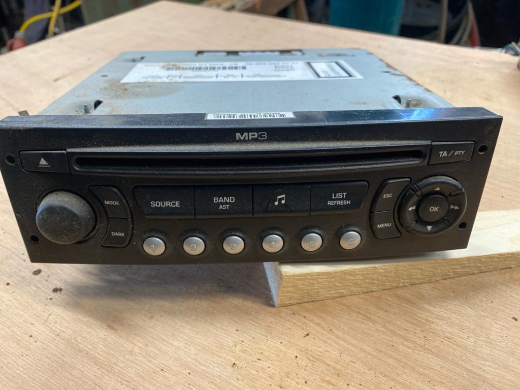 Blaupunkt RD4 N1 MP3-03 Autoradio Peugeot/Citroën, Ophalen, Gebruikt